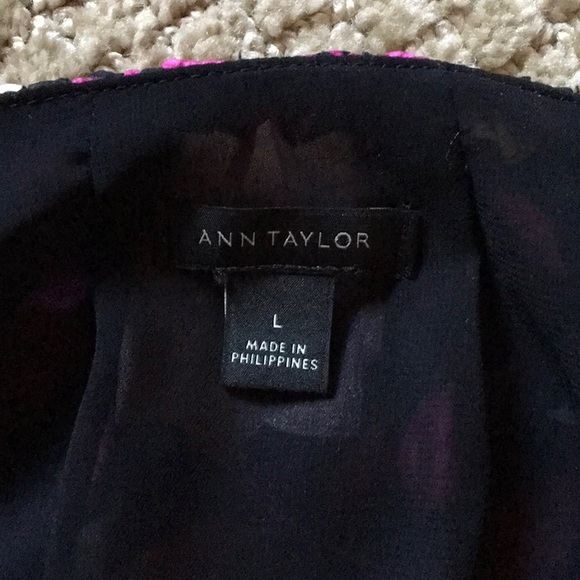 Blouse - Picture 2 of 3